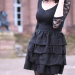 Black froufrous