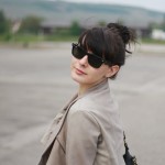 Leather, flower… Wayfarer !