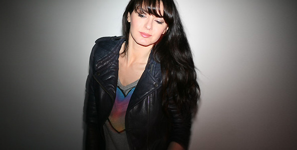 <a href='http://www.estelleblogmode.com/2012/01/bleu-petrole/'>Bleu pétrole</a>