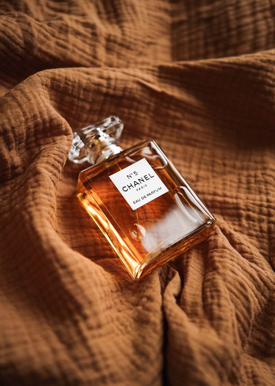 Le parfum culte Chanel Nº 5 fête ses 100 ans